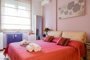 Apartamento, 1 quarto | 1 quarto, escrivaninha, Wi-Fi de cortesia