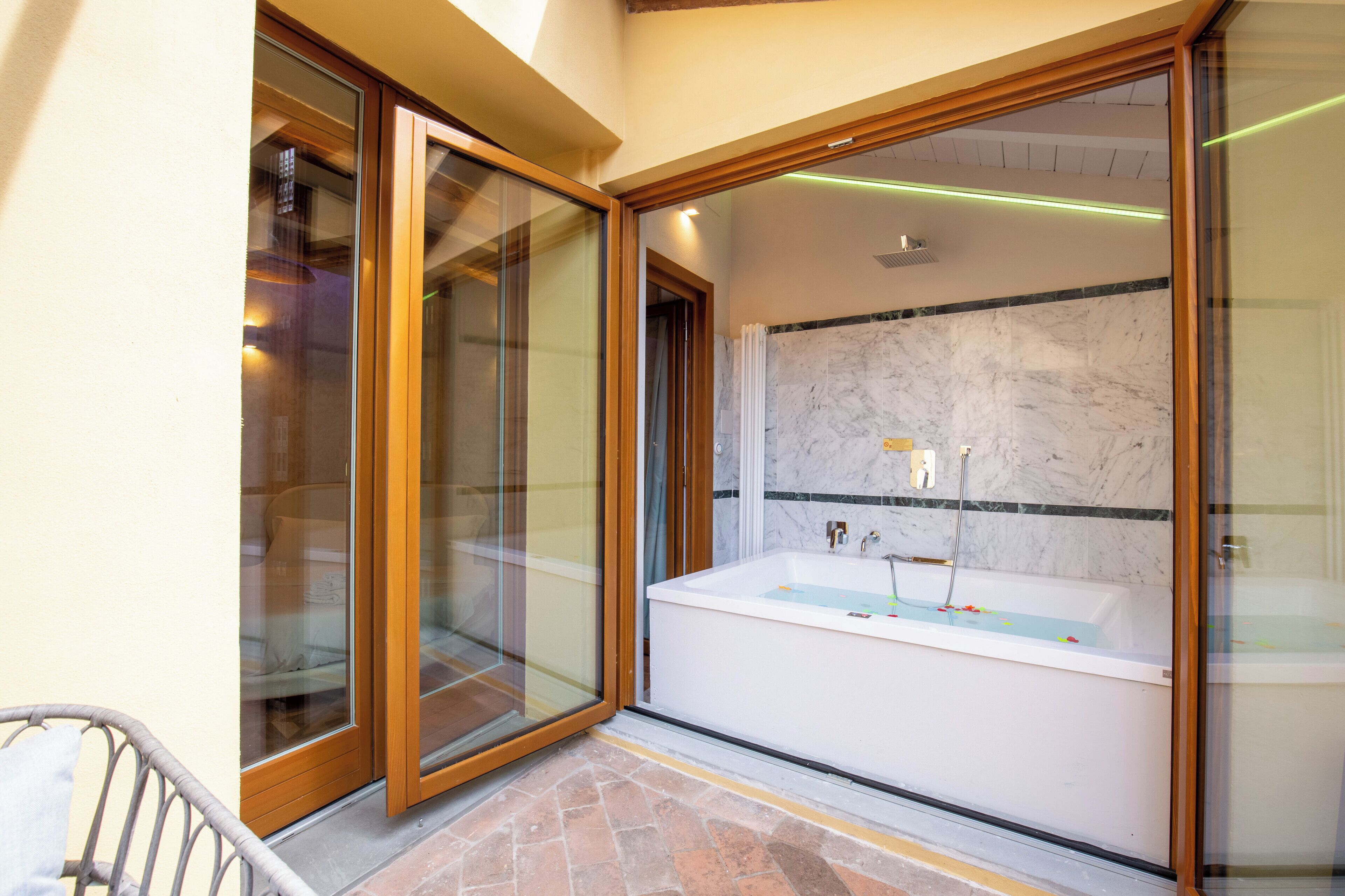 Luxury Apartment, 1 Bedroom, Terrace | Private spa tub