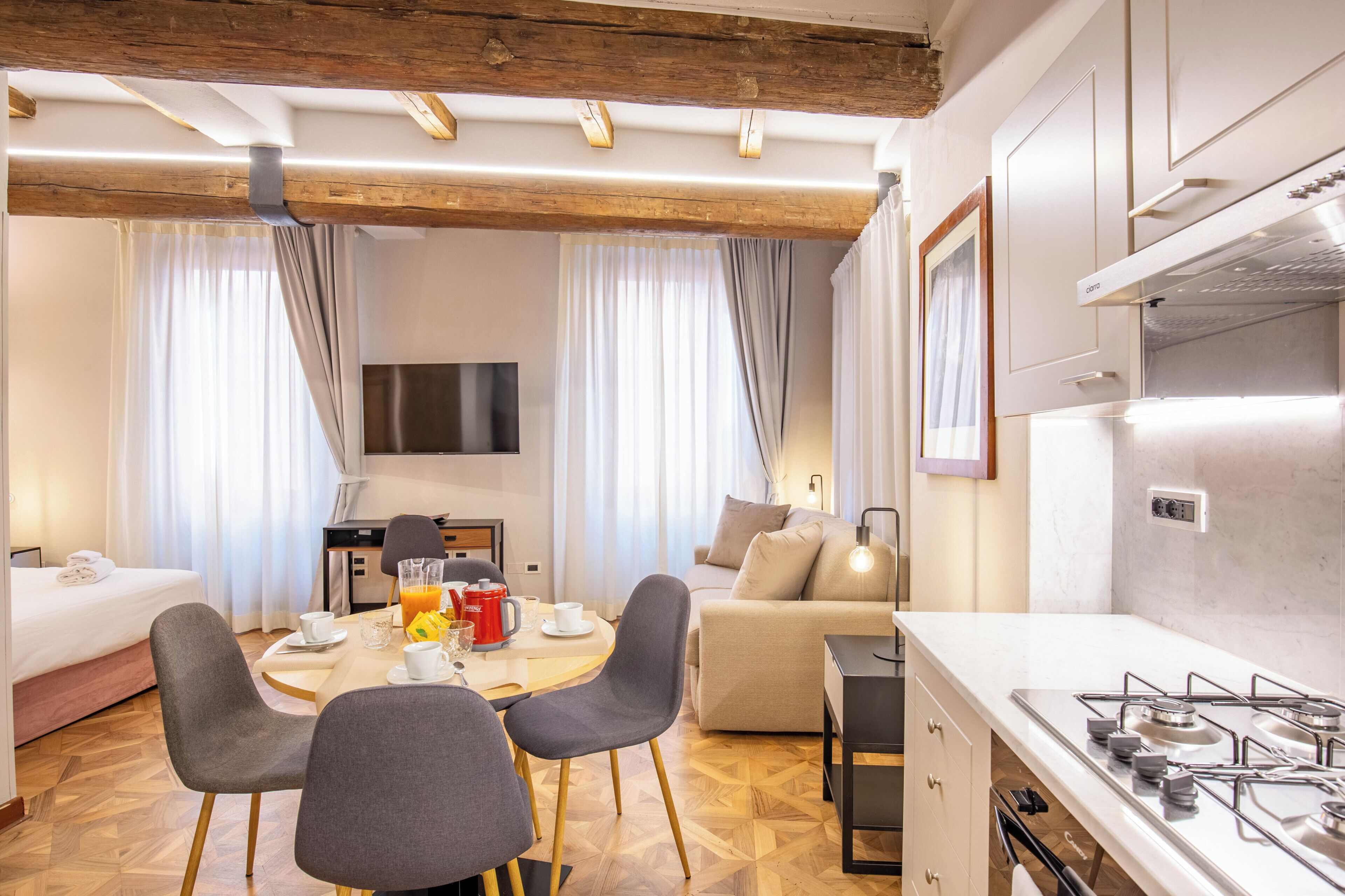 Classic Apartment | Living area