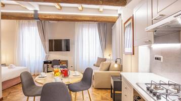 Classic Apartment | Living area