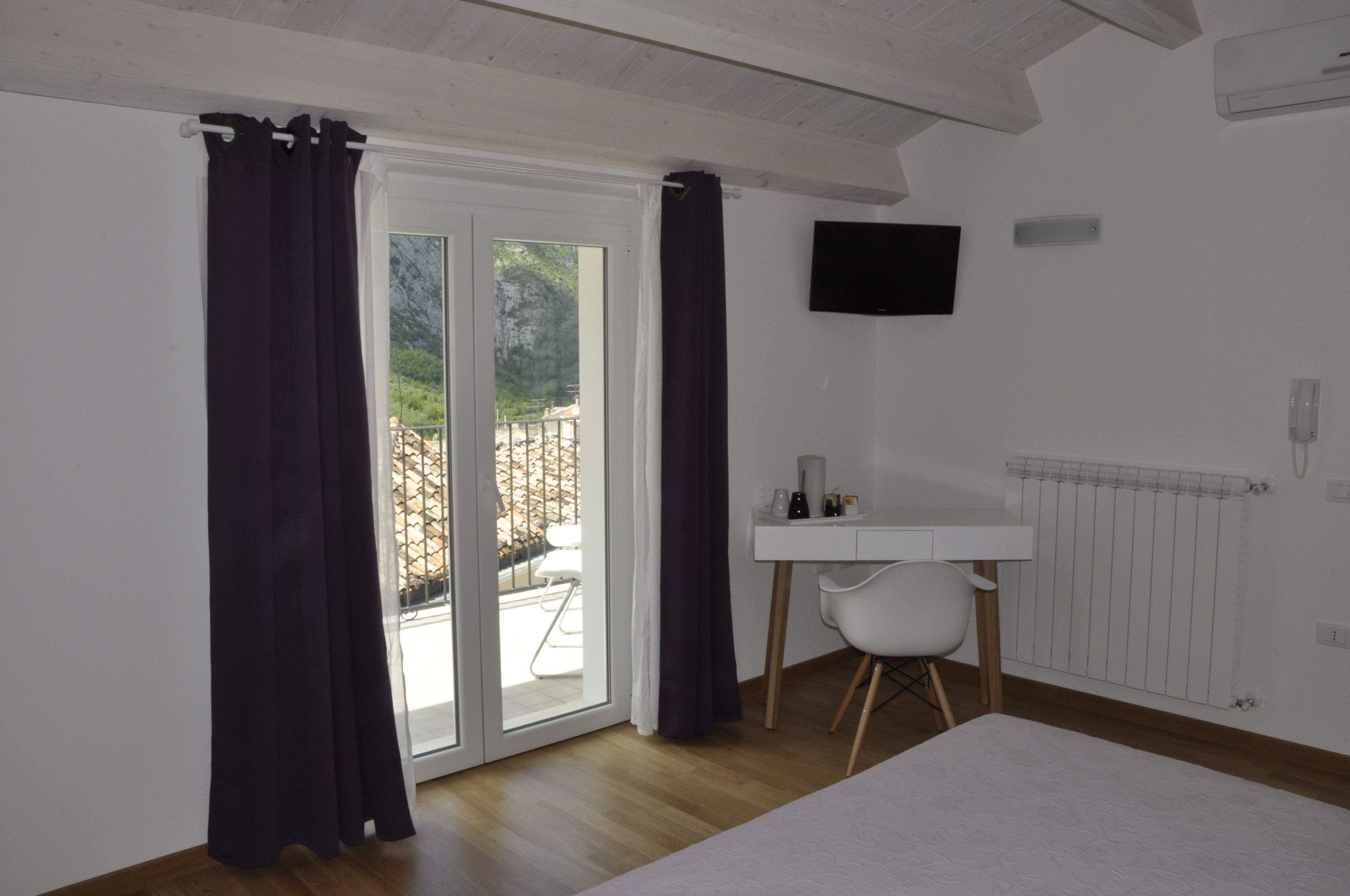 Double Room, Terrace | In-room safe, desk, blackout curtains, free WiFi