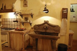 Leilighet, 3 soverom | Eget kjøkken | Kjøleskap, mikrobølgeovn, ovn og kokeplater