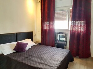 Comfort Apartment, 2 Bedrooms | Blackout drapes, iron/ironing board, free cribs/infant beds - Imarati Appart 1 (Tangier)