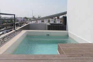 Alberca al aire libre 