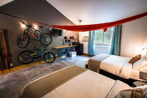 1 bedroom, desk, laptop workspace, blackout curtains