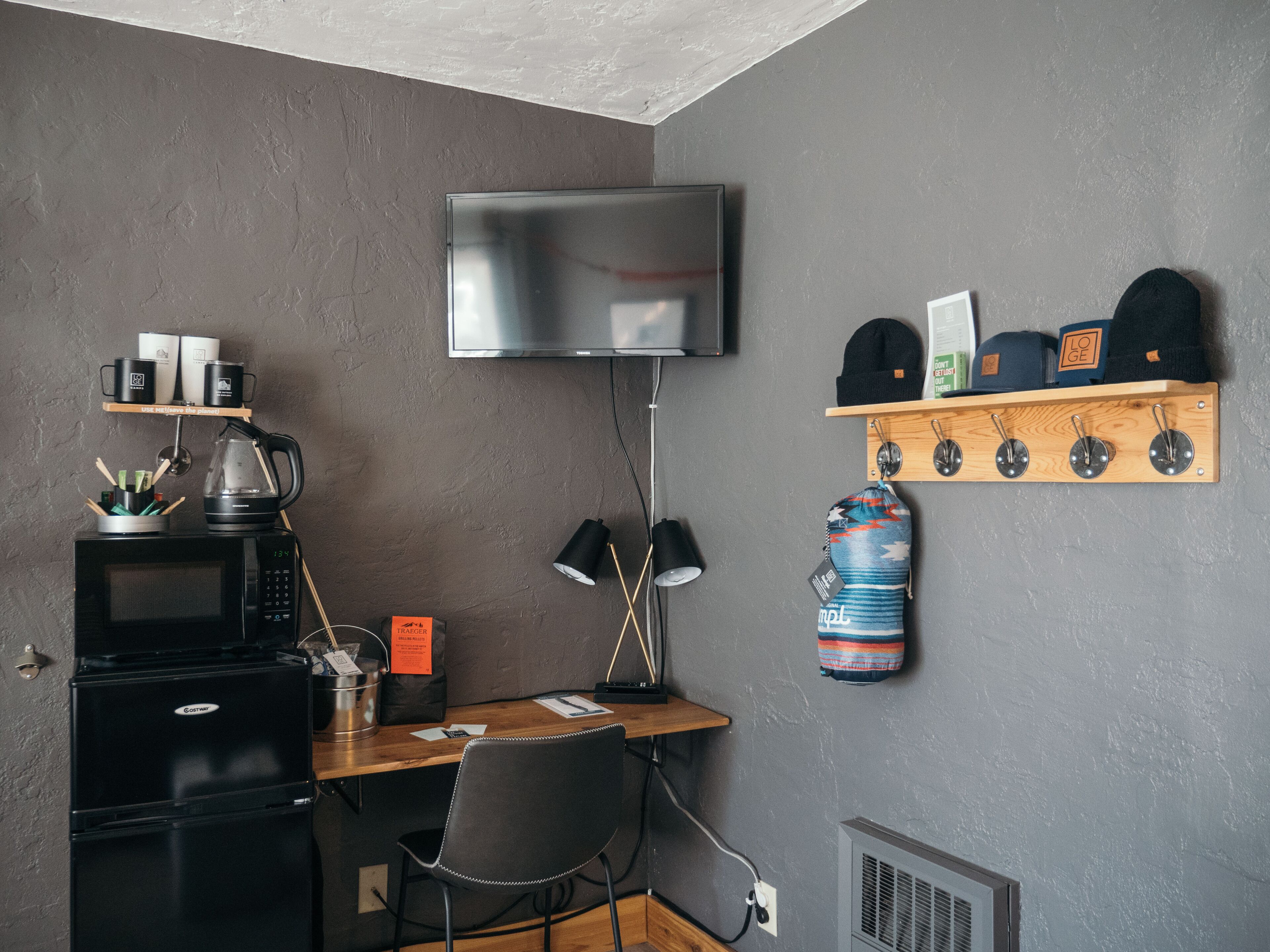 1 bedroom, desk, laptop workspace, blackout curtains