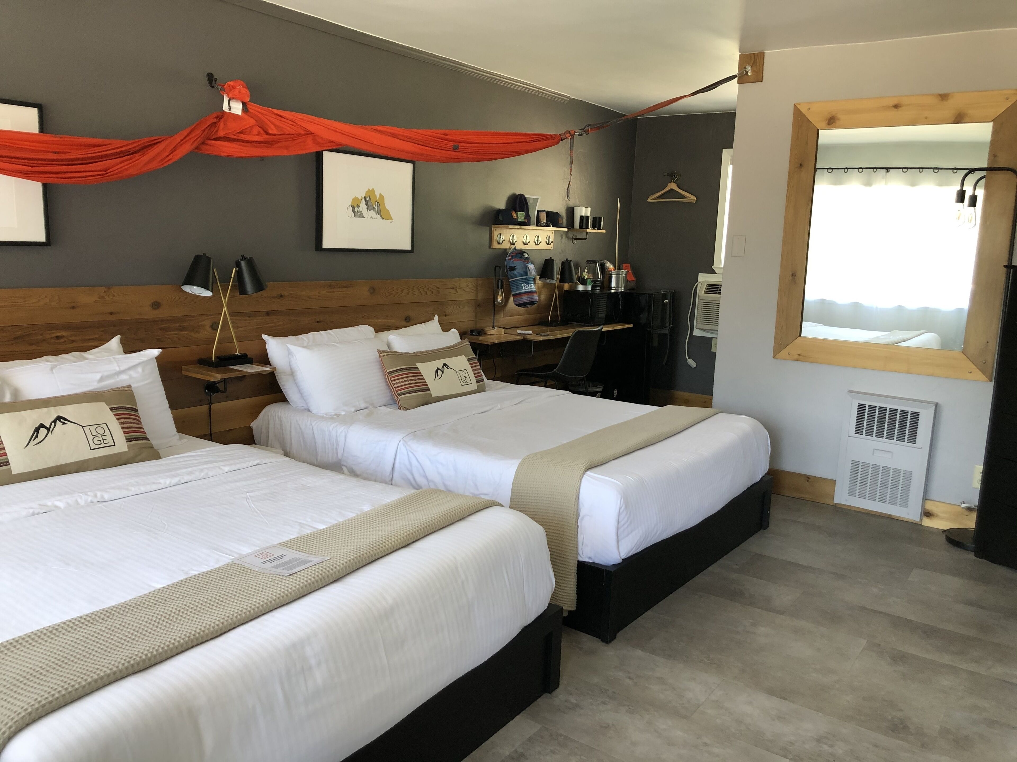 1 bedroom, desk, laptop workspace, blackout curtains