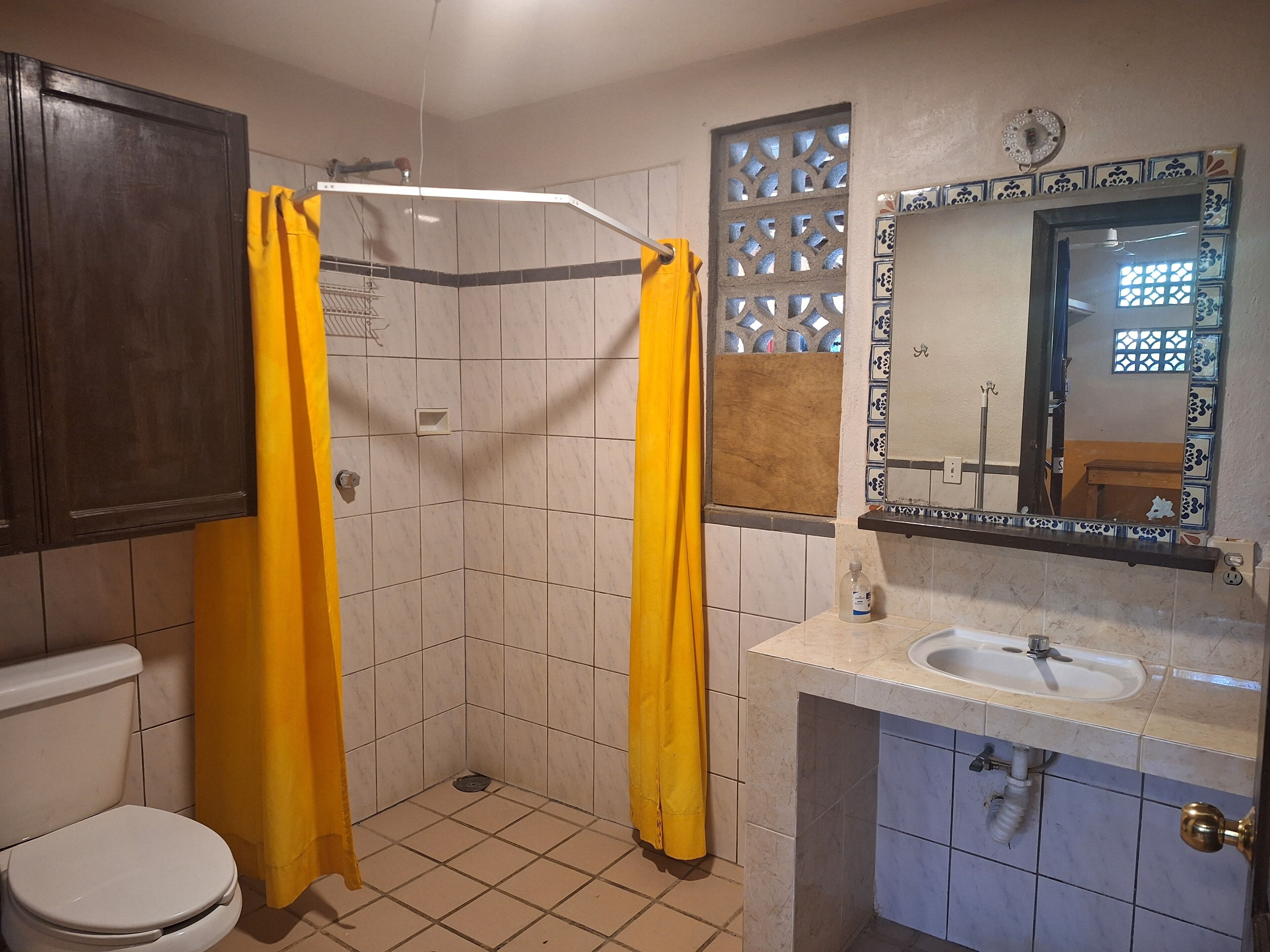 Photo - Tower Bridge Hostel