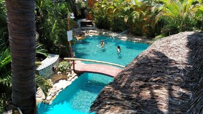 Exterior - Tower Bridge Hostel (Puerto Escondido)