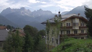 Front of property - Hotel Stella Alpina (Voltago Agordino)