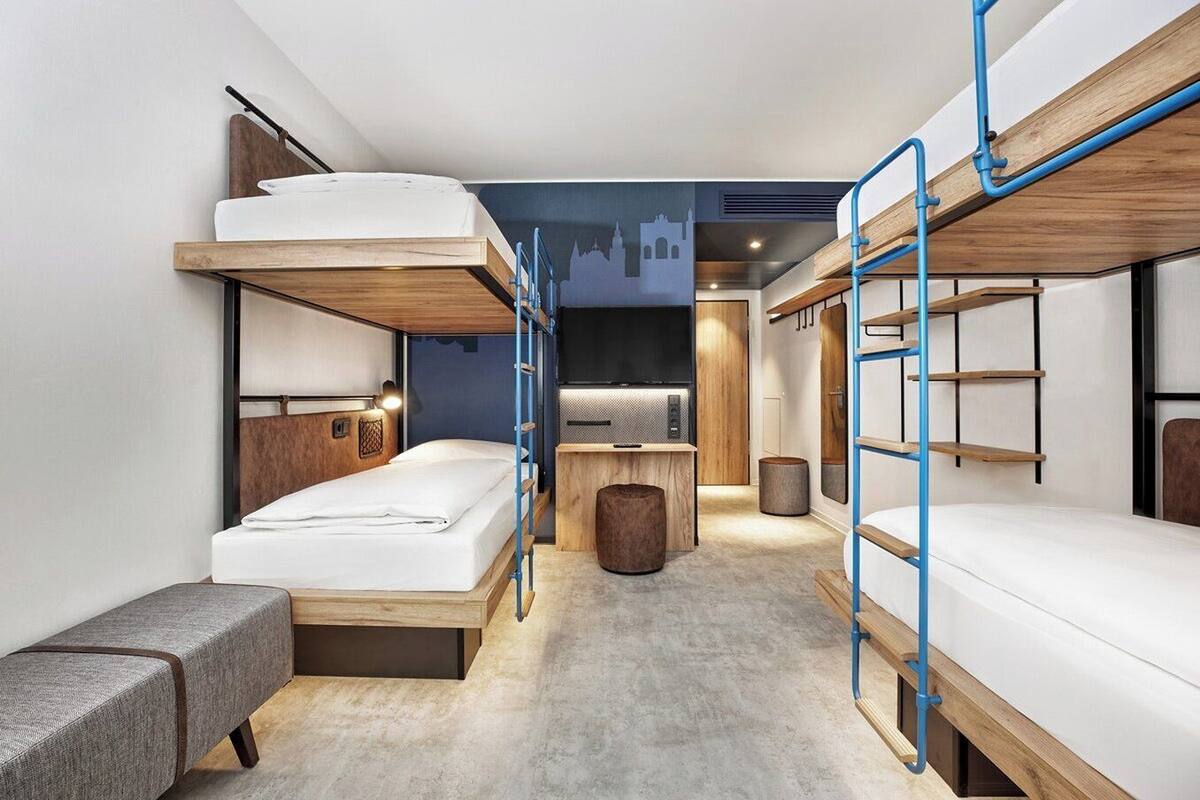 Standard Quadruple Room (Multi-bed room) | Hypo-allergenic bedding, free WiFi, bed sheets