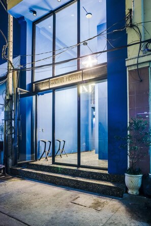 Exterior - Innature Hostel (Ho Chi Minh City)