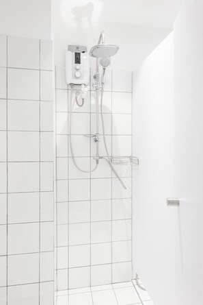 Shower, rainfall showerhead, designer toiletries, slippers