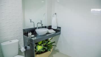 Douche, douche cascade, serviettes fournies