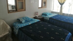 واي فاي مجانًا وملاءات أسرّة