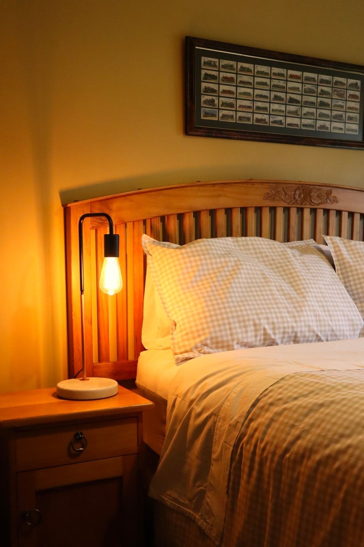 3 bedrooms, iron/ironing board, bed sheets