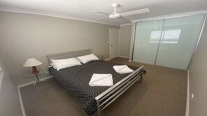 3 habitaciones y ropa de cama 