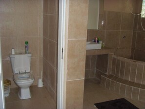 Shower, towels