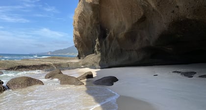 Casa Serena - Stunning Beachfront Villa Near Four Seasons