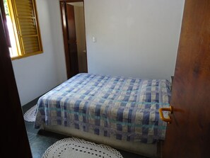 4 quartos, ferros/tábuas de passar roupa, Wi-Fi
