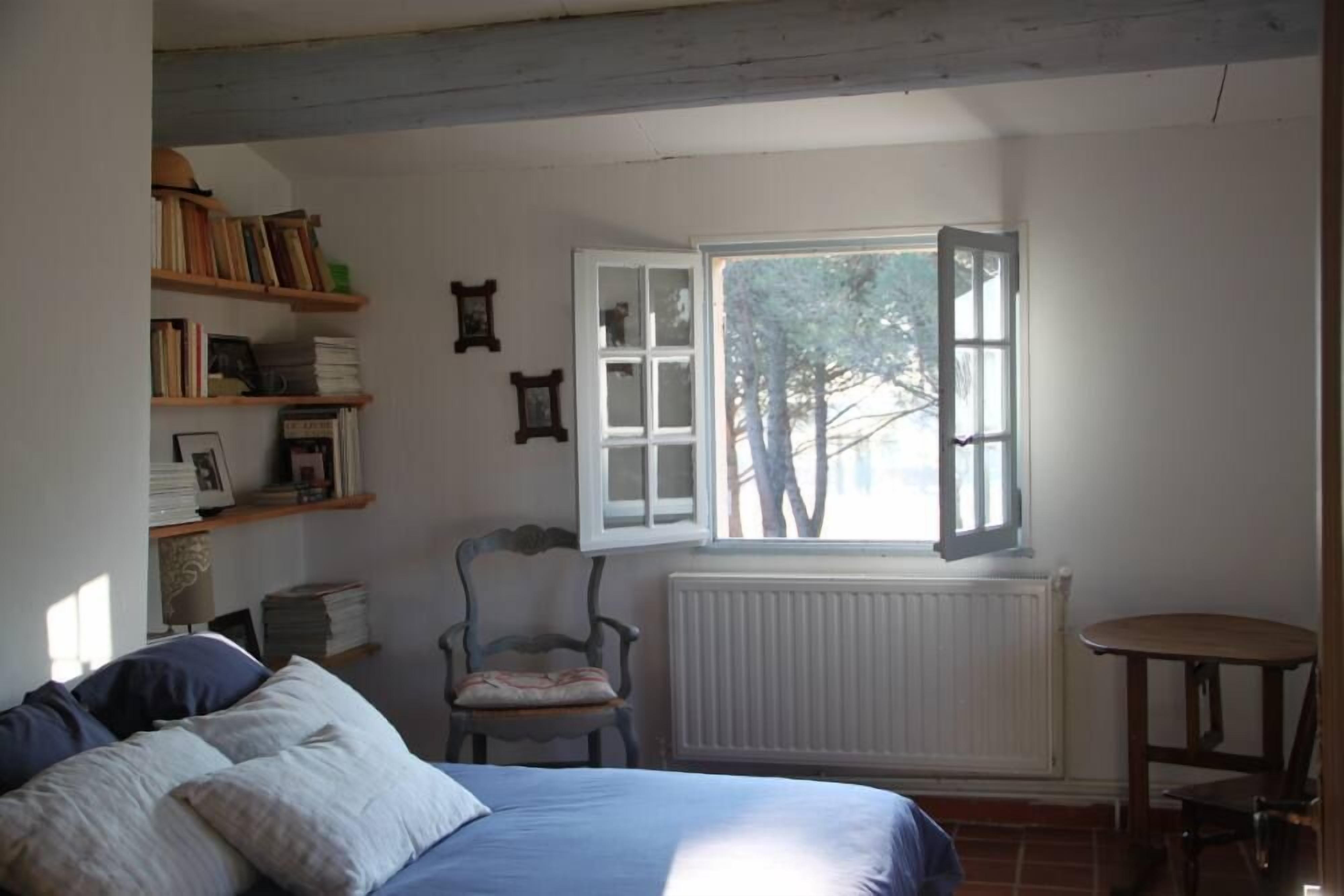 5 chambres, fer et planche à repasser, Wi-Fi gratuit, draps fournis