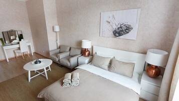 Superior-Apartment, 2 Doppelbetten, Nichtraucher | 1 Schlafzimmer, Schreibtisch, Bügeleisen/Bügelbrett, kostenloses WLAN