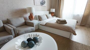 Superior-Apartment, 2 Doppelbetten, Nichtraucher | 1 Schlafzimmer, Schreibtisch, Bügeleisen/Bügelbrett, kostenloses WLAN