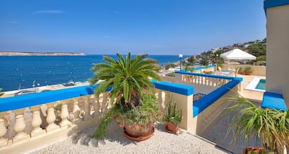 Villa Ocean in Mellieha with Fantastic Sea Views 4 bedrooms A/C Sleep 9 people