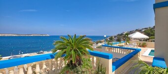 Villa Ocean in Mellieha with Fantastic Sea Views 4 bedrooms A/C Sleep 9 people