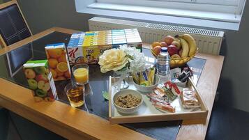 Free daily continental breakfast