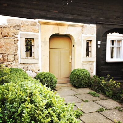 Historic neighboring house to relax in the Zittau Mountains Nature Park