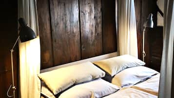 2 habitaciones, cuna de viaje, wifi gratis y ropa de cama