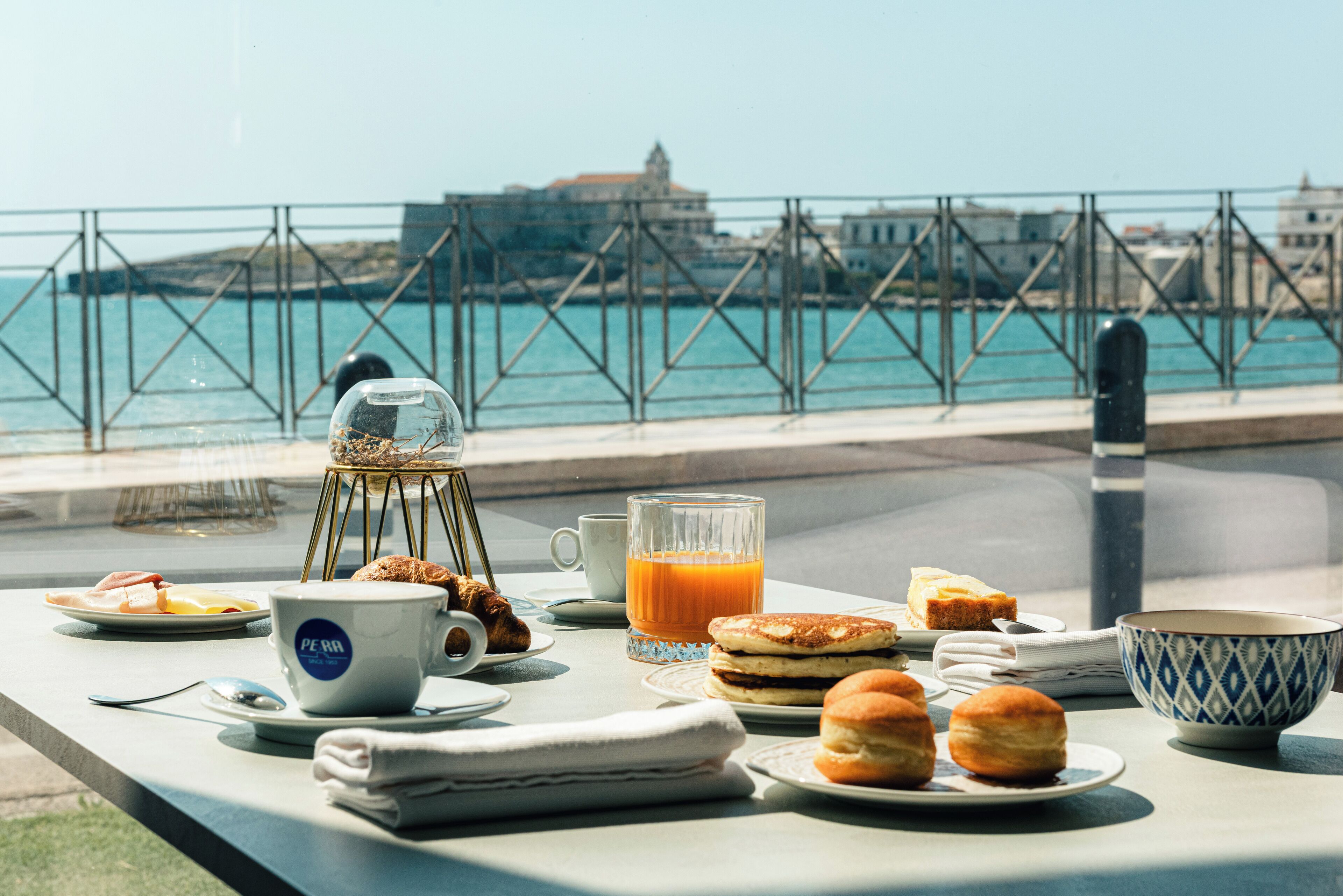 Desayuno buffet incluido todos los días 