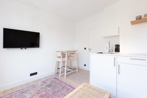 Appartement, 1 queensize bed, niet-roken | Gratis wifi, beddengoed