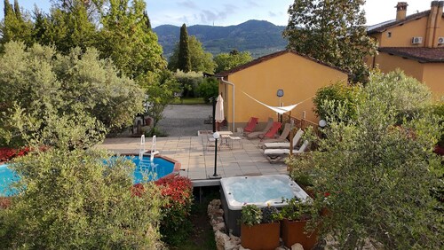 House / Villa - Quarrata with private pool