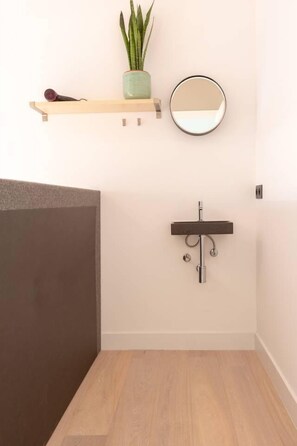 Apartment, Non Smoking | Bathroom sink - Theater Square Apartments 50 (Antwerp)