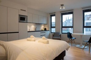 Studio, 1 Queen-Bett, Nichtraucher | Kostenloses WLAN, Bettwäsche