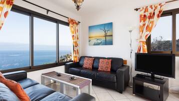 Télévision, livres, chaßne hi-fi