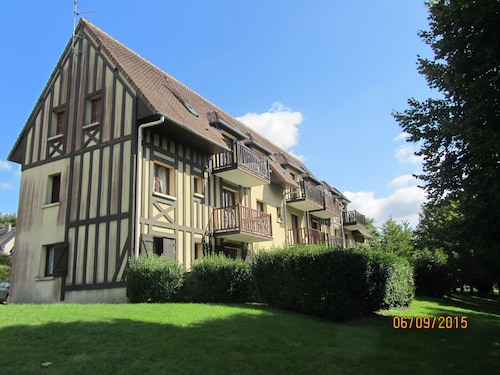 HOULGATE CALVADOS (LOWER NORMANDY 