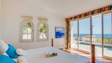 5 dormitorios, tabla de planchar con plancha, wifi gratis y ropa de cama