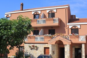 Front of property - Hotel Marinko (Zadar)