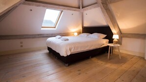 Apartment, Non Smoking | 1 bedroom, WiFi (free), bed sheets - Saint Pauls Suite 17 (Antwerp)