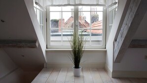 Apartment, Non Smoking | 1 bedroom, WiFi (free), bed sheets - Saint Pauls Suite 17 (Antwerp)