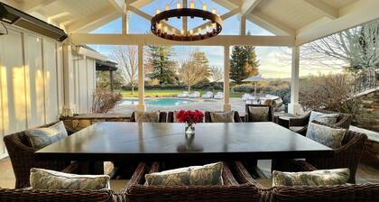 Spectacular View Estate 5min Away