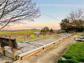 Property grounds - Spectacular View Estate 5min Away (Healdsburg)