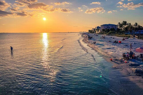 Elegant + Spacious Suite with Gorgeous Gulf Views!