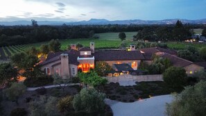 Exterior - Stunning Villa in the Heart of Sonoma County (Santa Rosa)