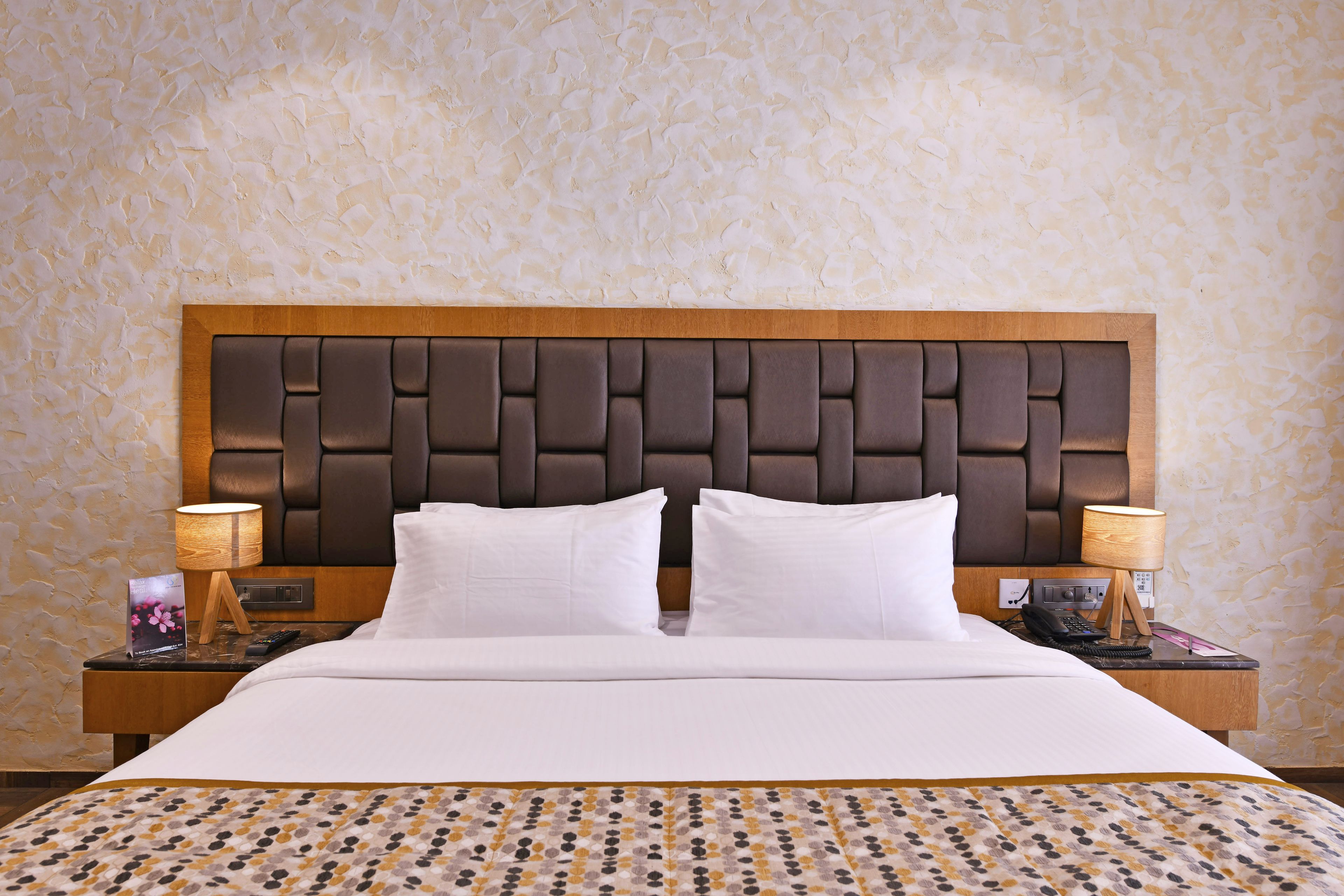 deluxe room | 1 bedroom, premium bedding, in-room safe, blackout curtains