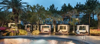Suites Hotel Jeju