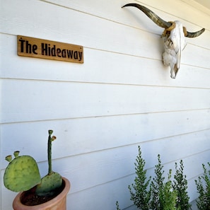 Exterior - Blanco County Inn (Blanco)